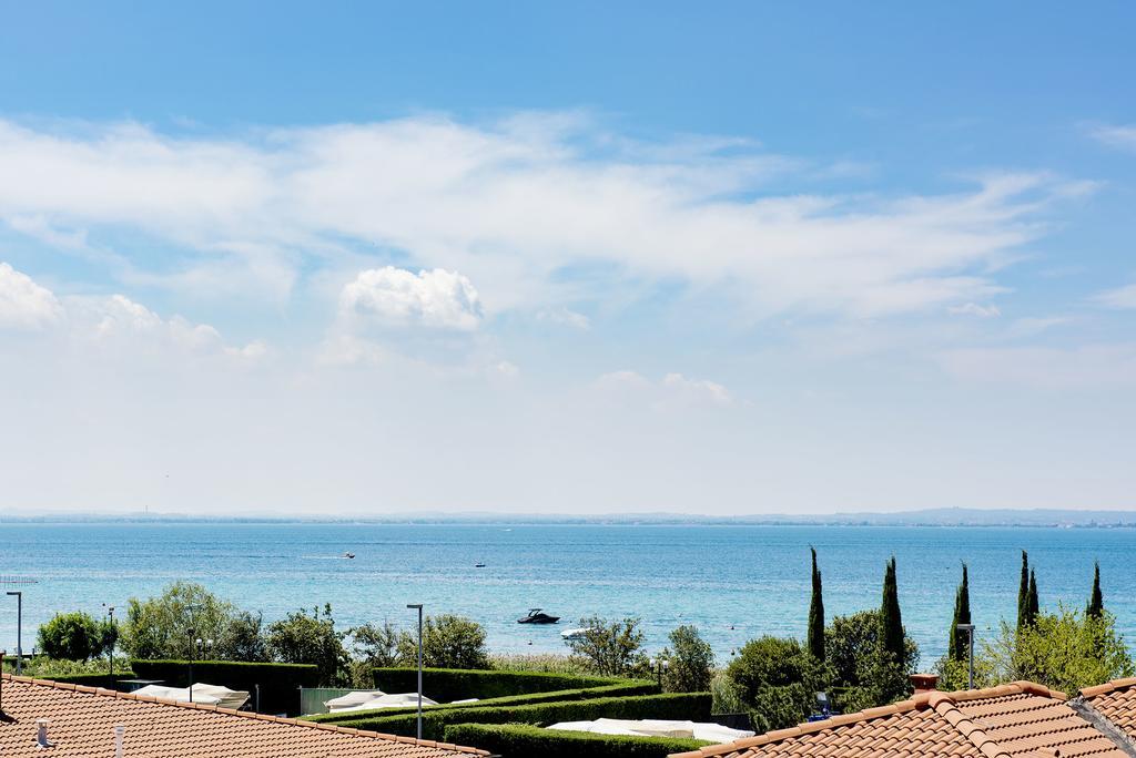 Residence Campana Bardolino Exterior photo